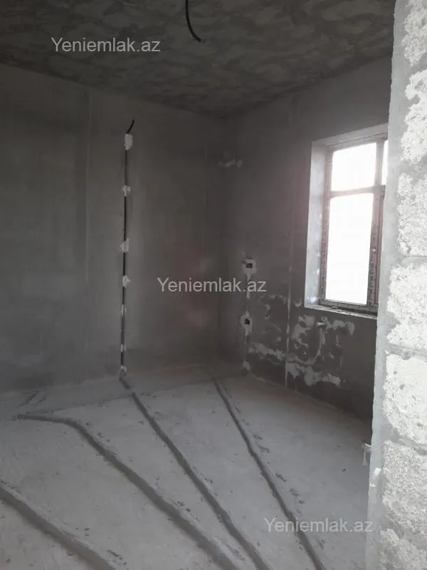 Satılır 7 otaqlı həyət evi 450 m²