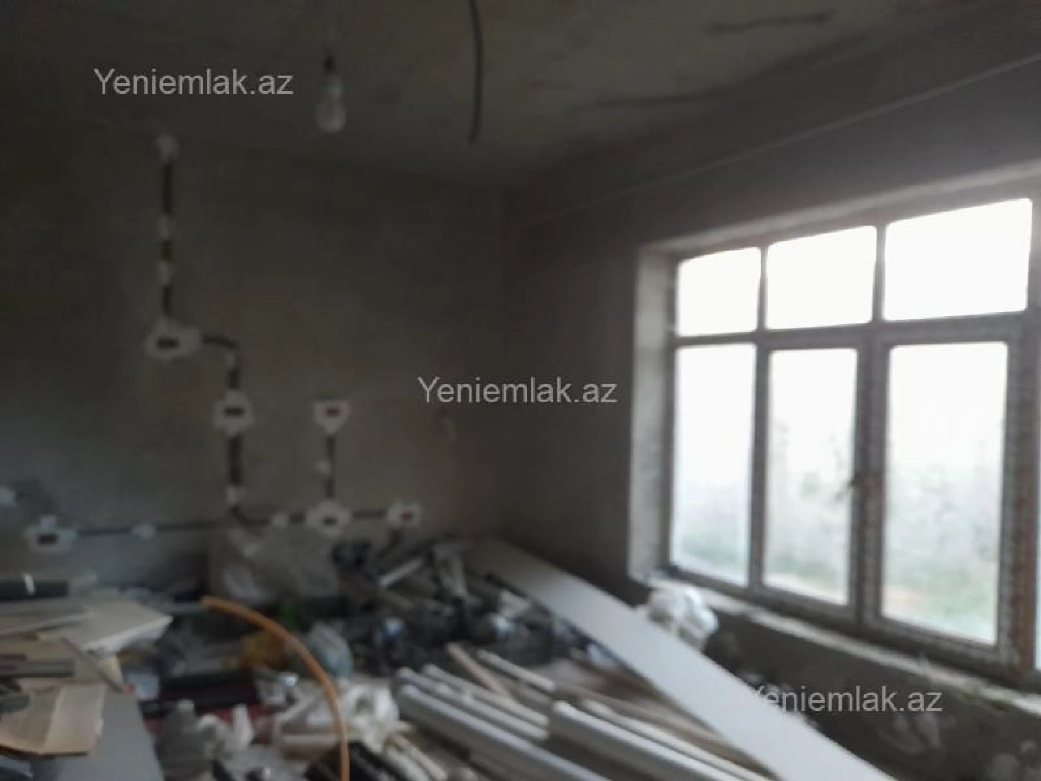 Satılır 7 otaqlı həyət evi 450 m²