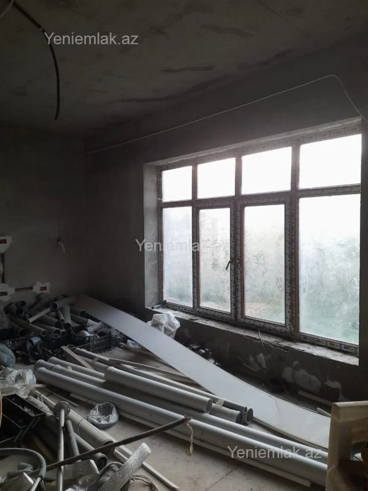 Satılır 7 otaqlı həyət evi 450 m²