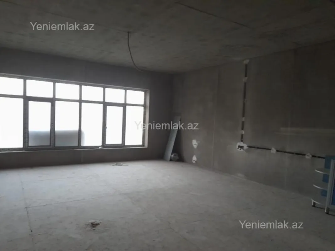 Satılır 7 otaqlı həyət evi 450 m²