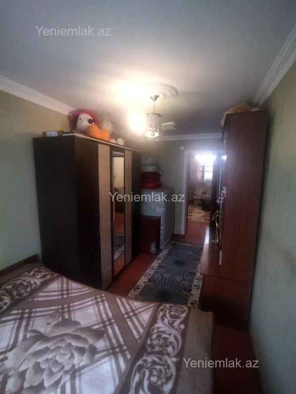 Satılır 4 otaqlı köhnə tikili 80 m²