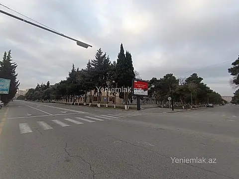 Satılır 4 otaqlı köhnə tikili 80 m²