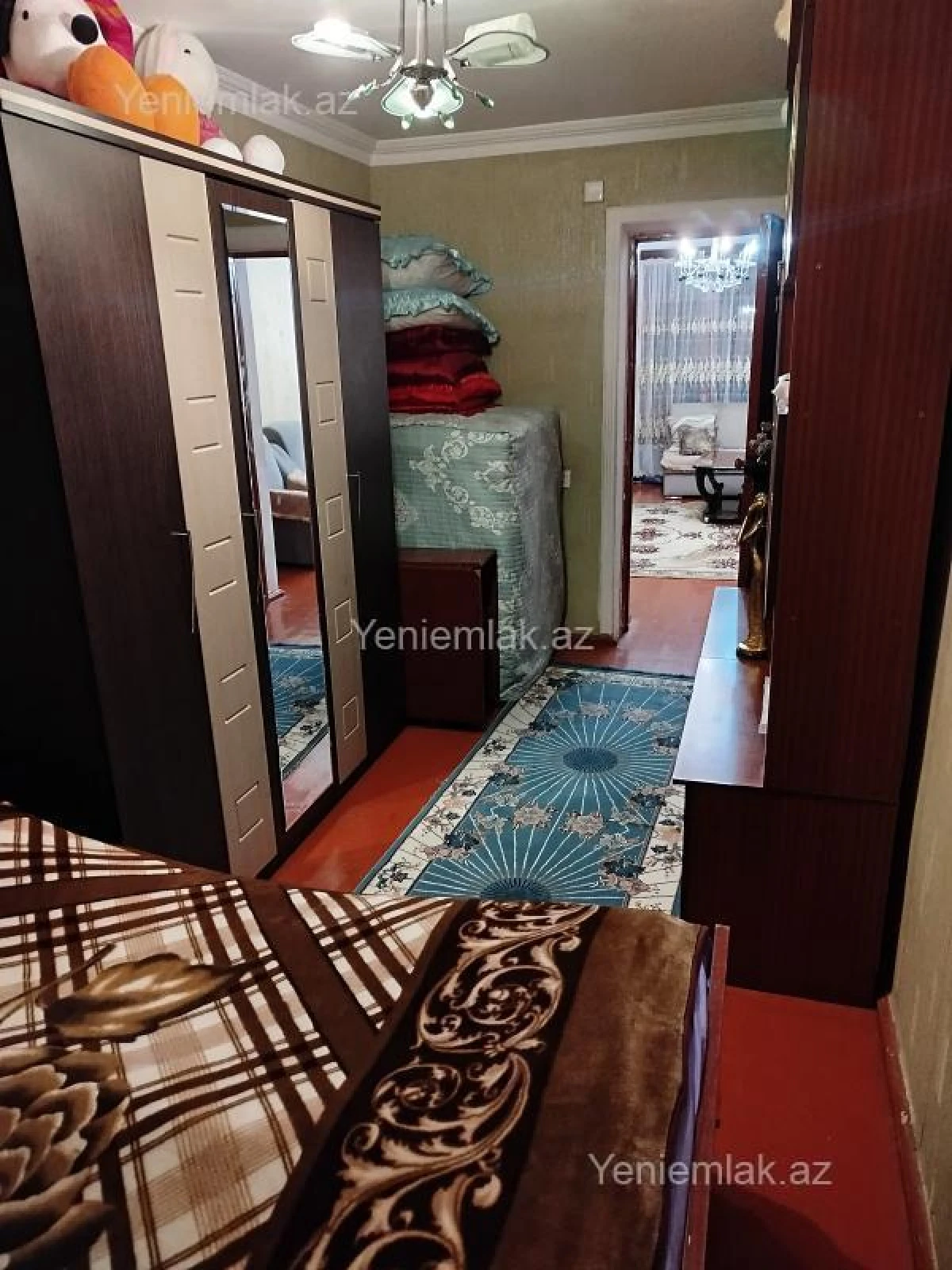 Satılır 4 otaqlı köhnə tikili 80 m²