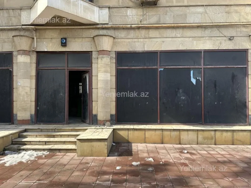 Satılır obyekt 169 m²