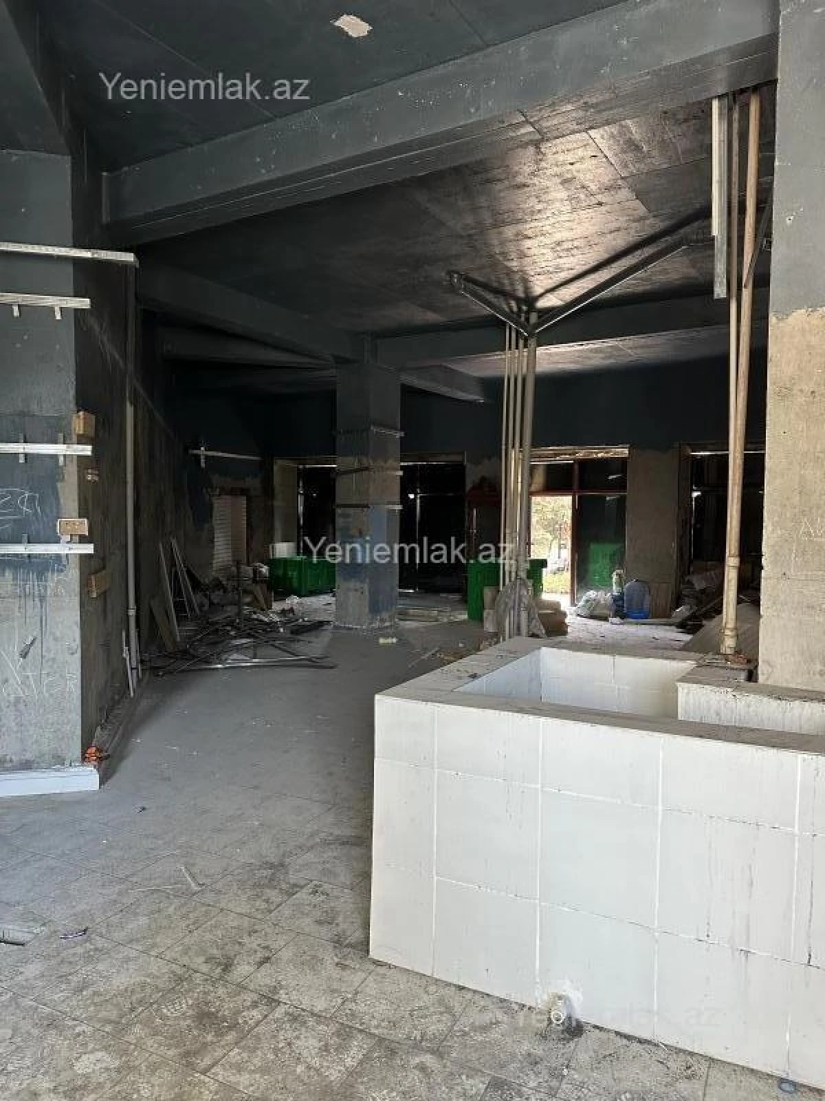 Satılır obyekt 169 m²