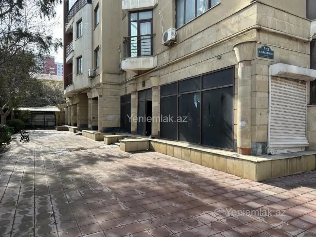 Satılır obyekt 169 m²