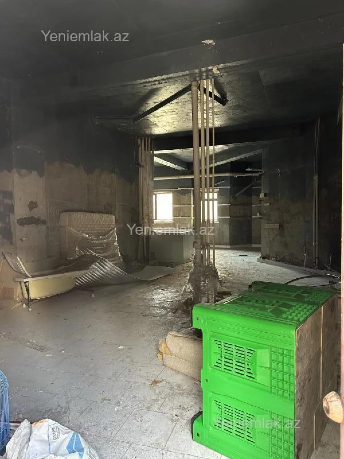 Satılır obyekt 169 m²