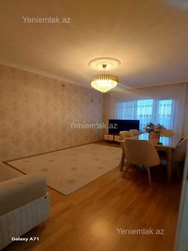 Satılır 3 otaqlı köhnə tikili 80 m²