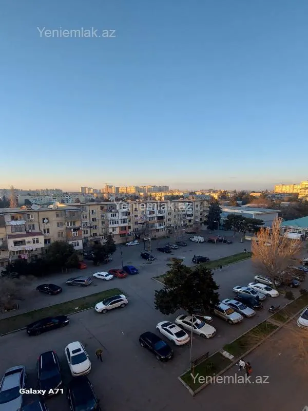 Satılır 3 otaqlı köhnə tikili 80 m²