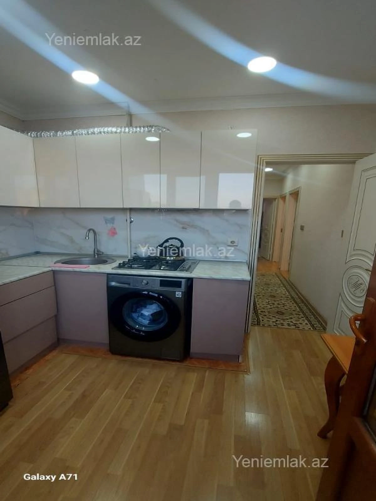 Satılır 3 otaqlı köhnə tikili 80 m²