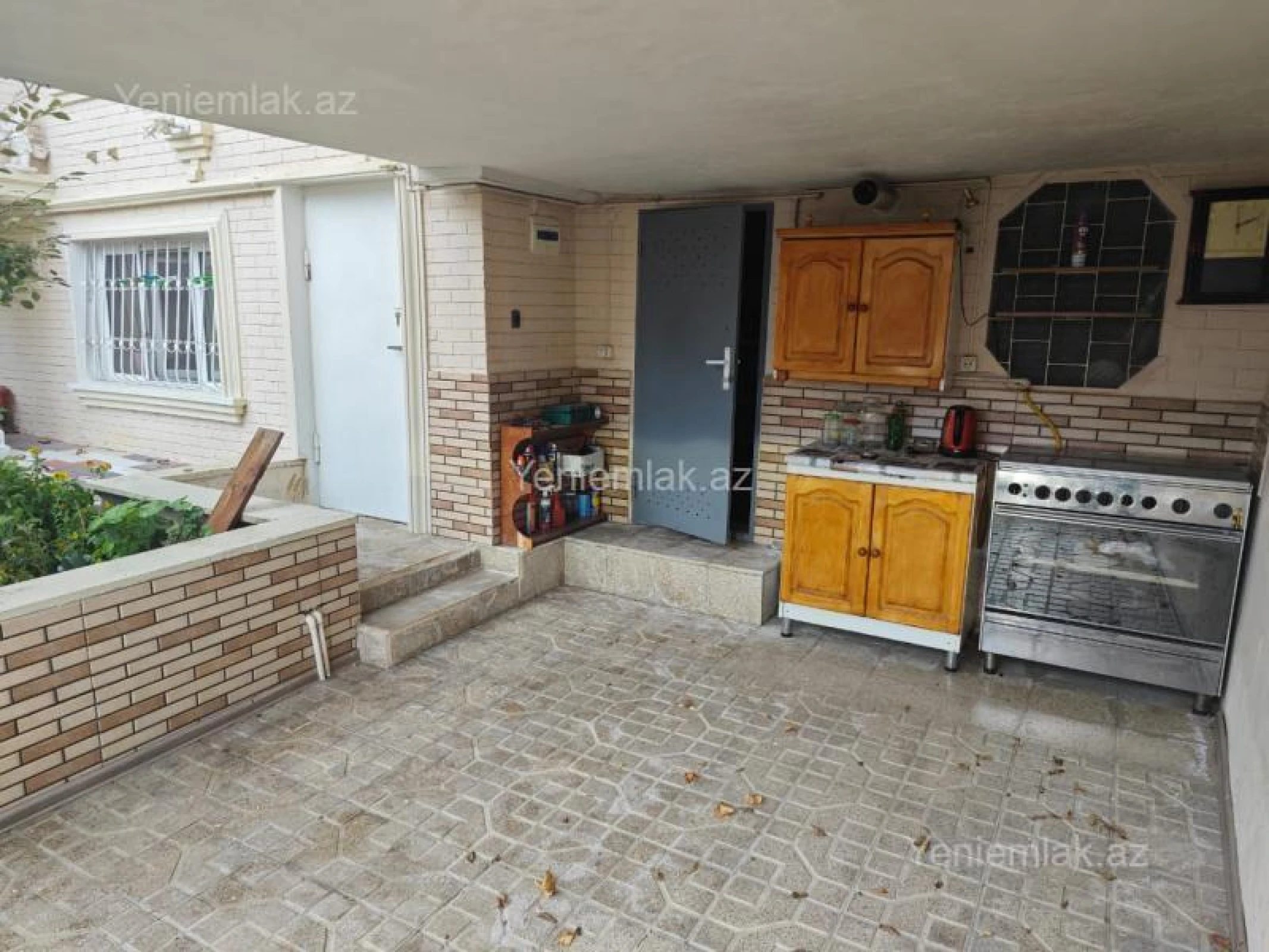 Satılır 4 otaqlı həyət evi 183 m²