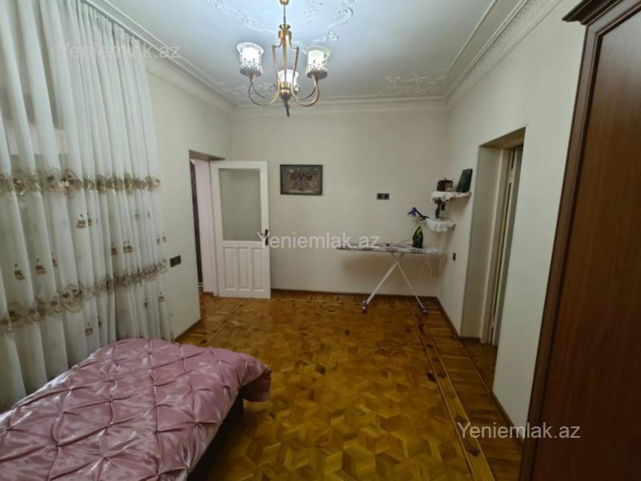 Satılır 4 otaqlı həyət evi 183 m²