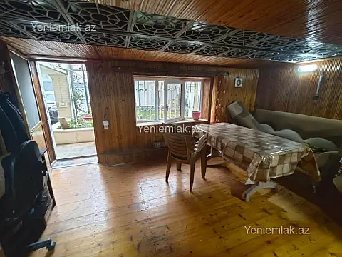 Satılır 4 otaqlı həyət evi 183 m²