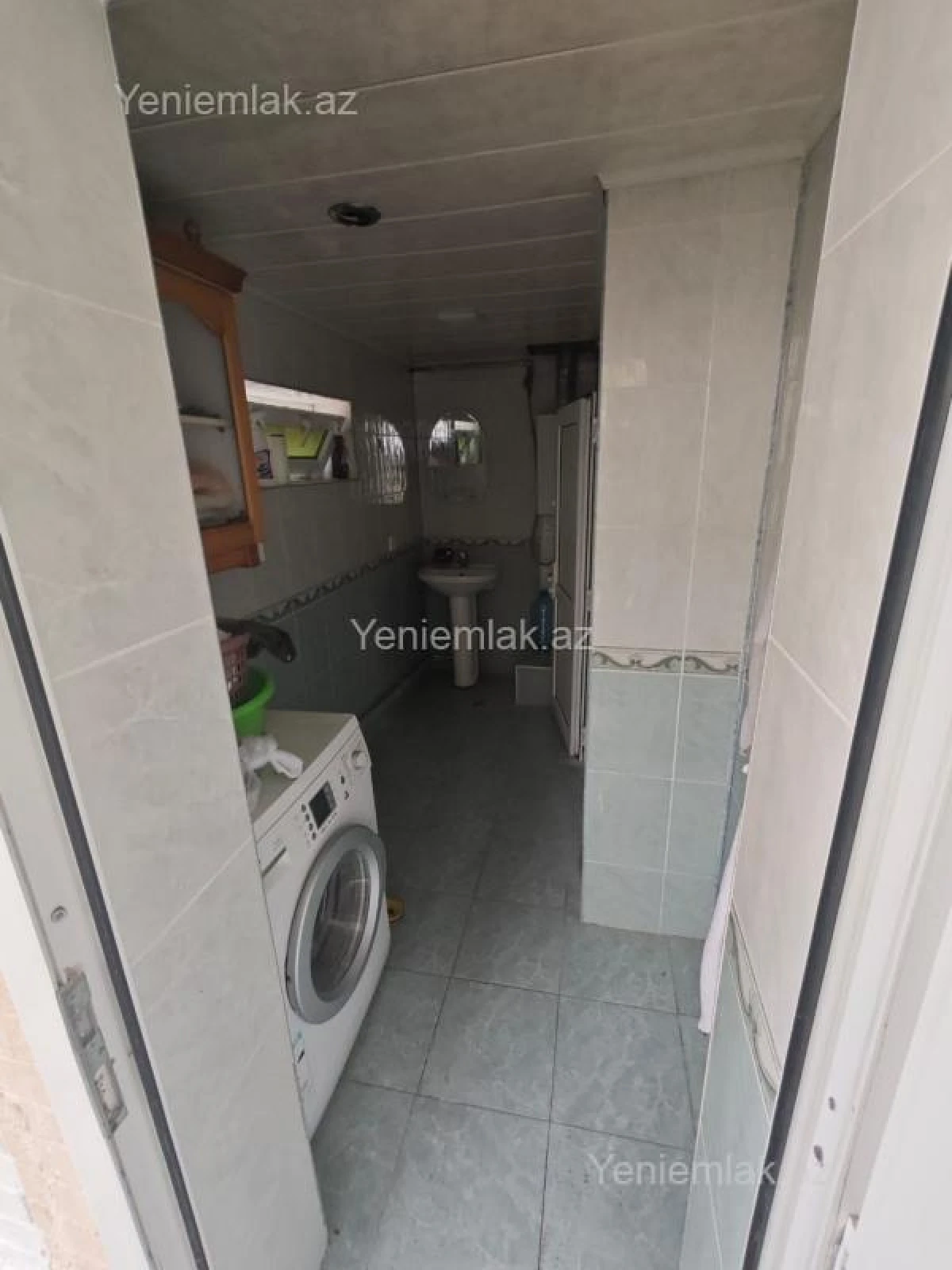 Satılır 4 otaqlı həyət evi 183 m²