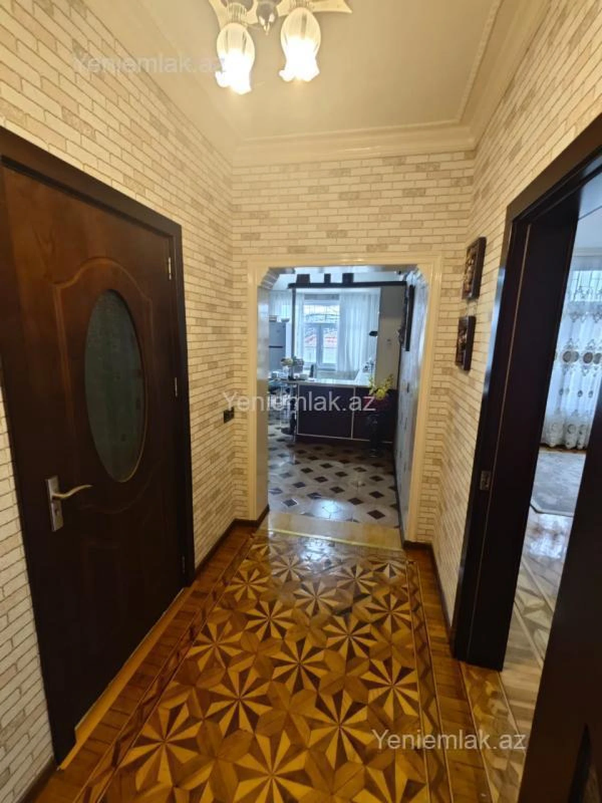 Satılır 4 otaqlı həyət evi 183 m²