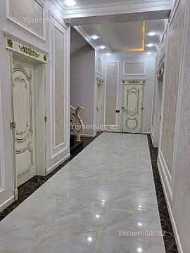 Satılır 6 otaqlı həyət evi 220 m²