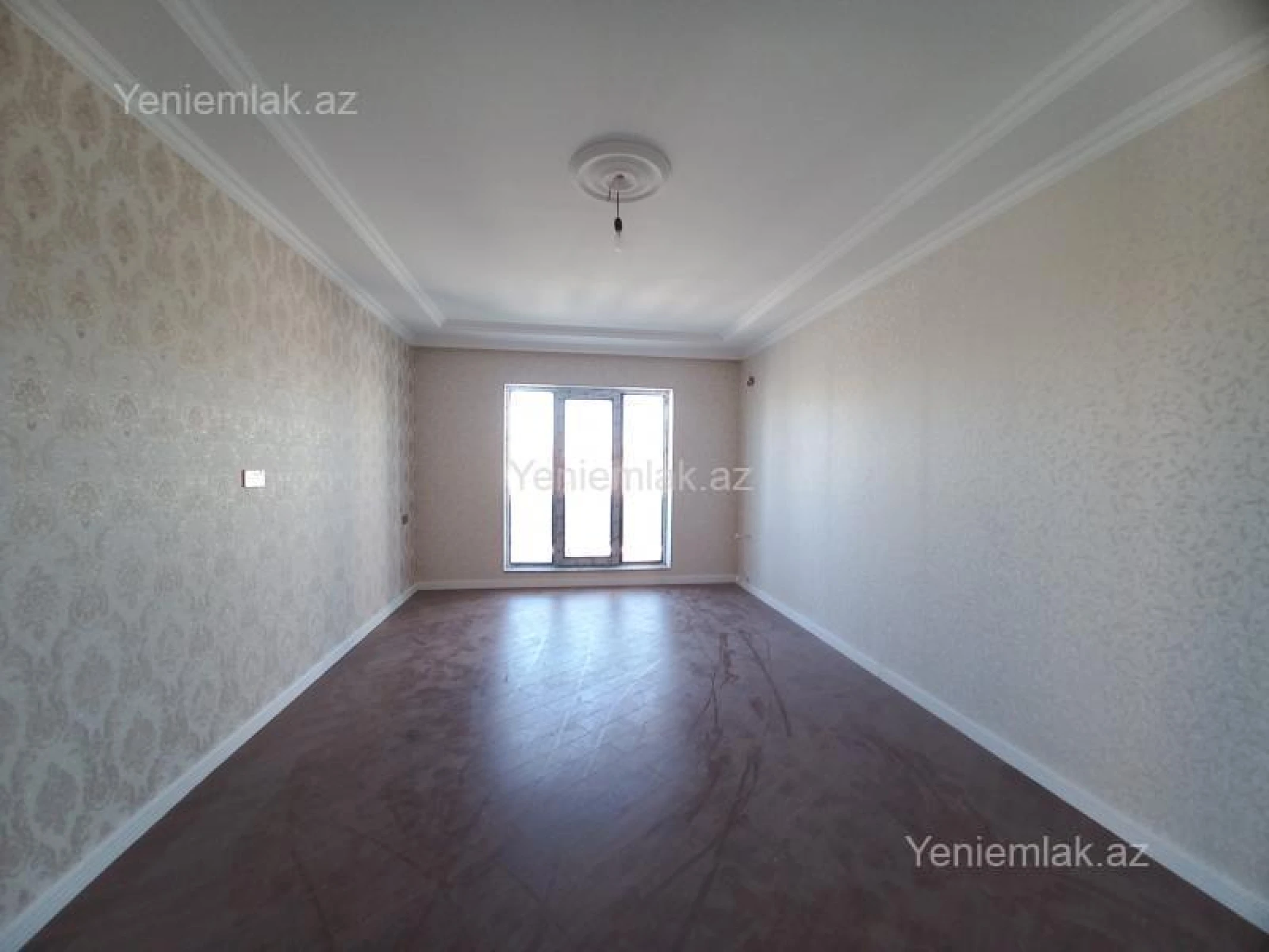 Satılır 6 otaqlı həyət evi 250 m²