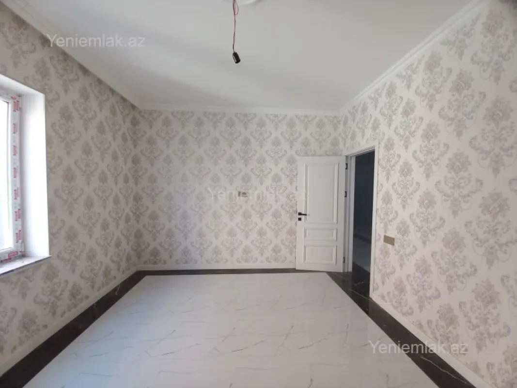 Satılır 6 otaqlı həyət evi 250 m²