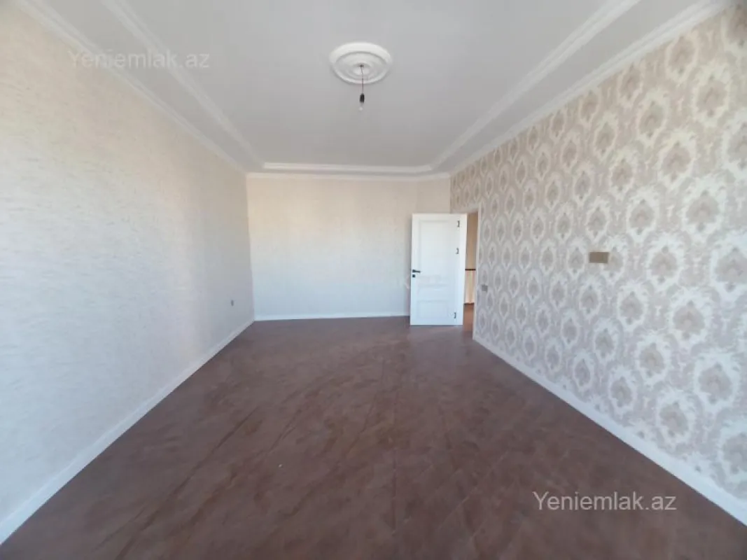 Satılır 6 otaqlı həyət evi 250 m²
