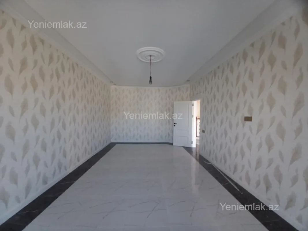 Satılır 6 otaqlı həyət evi 250 m²
