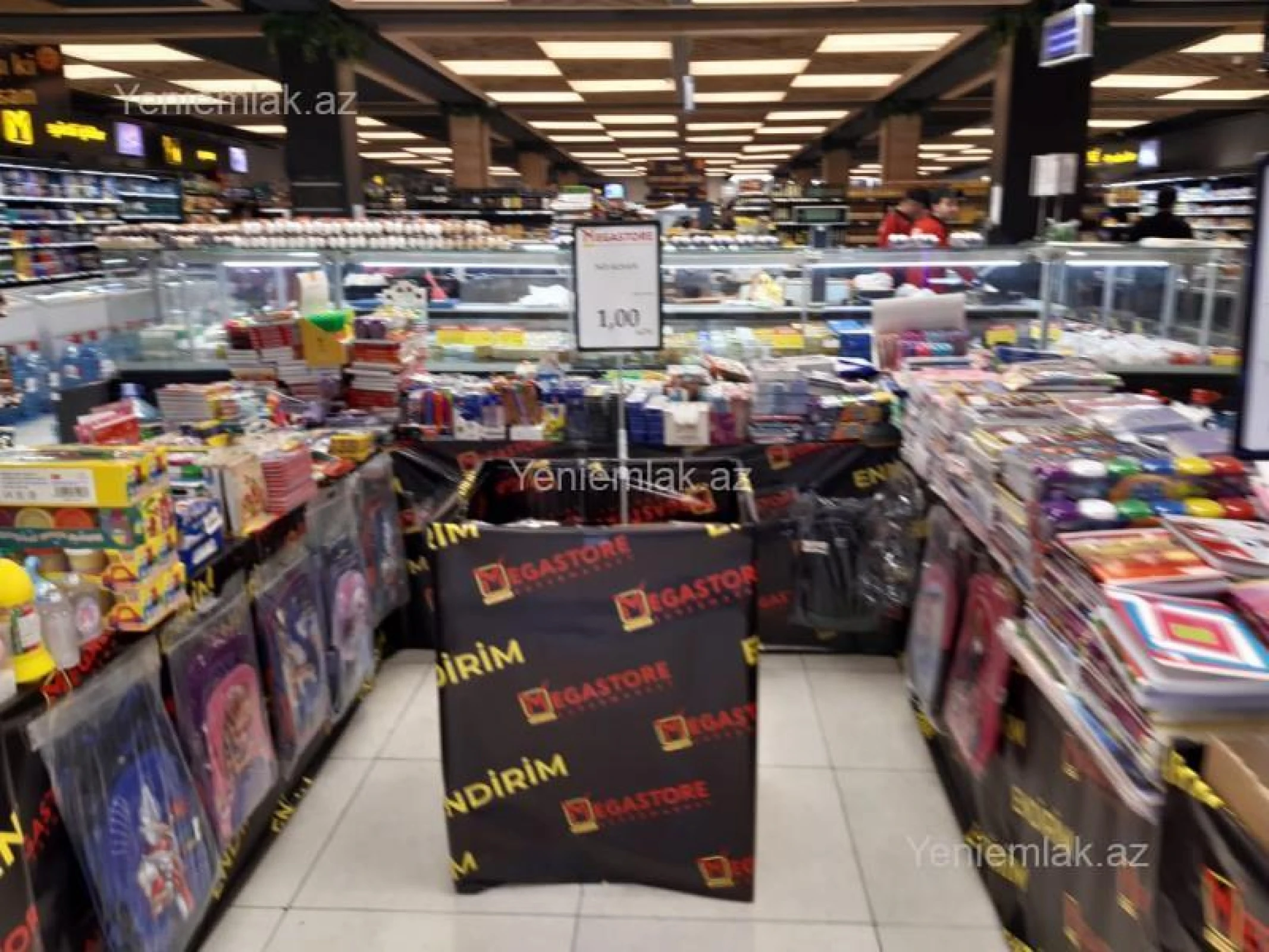 Satılır 4 otaqlı obyekt 300 m²