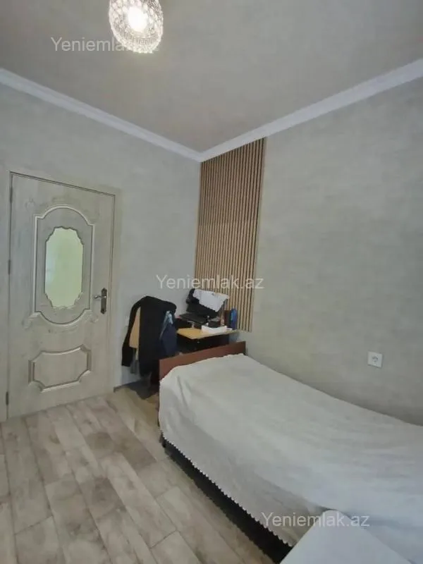 Satılır 4 otaqlı köhnə tikili 88 m²