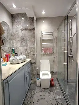 Satılır 4 otaqlı köhnə tikili 88 m²