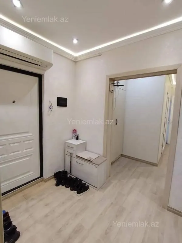 Satılır 4 otaqlı köhnə tikili 88 m²
