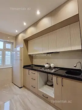 Satılır 4 otaqlı köhnə tikili 88 m²