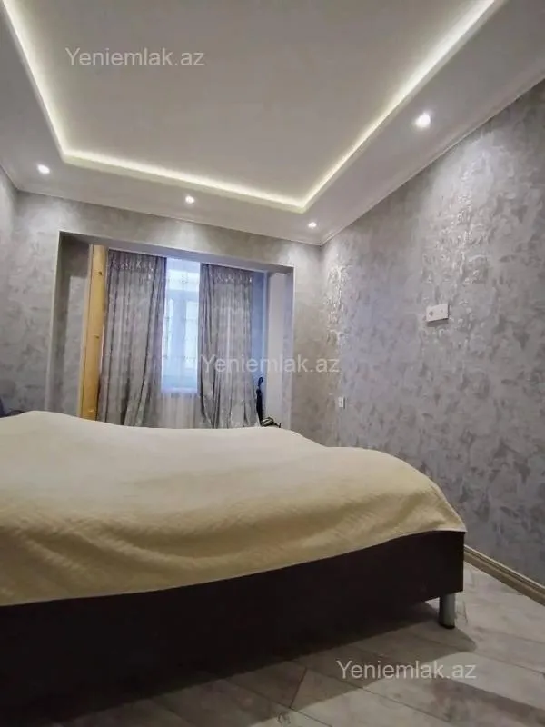 Satılır 4 otaqlı köhnə tikili 88 m²