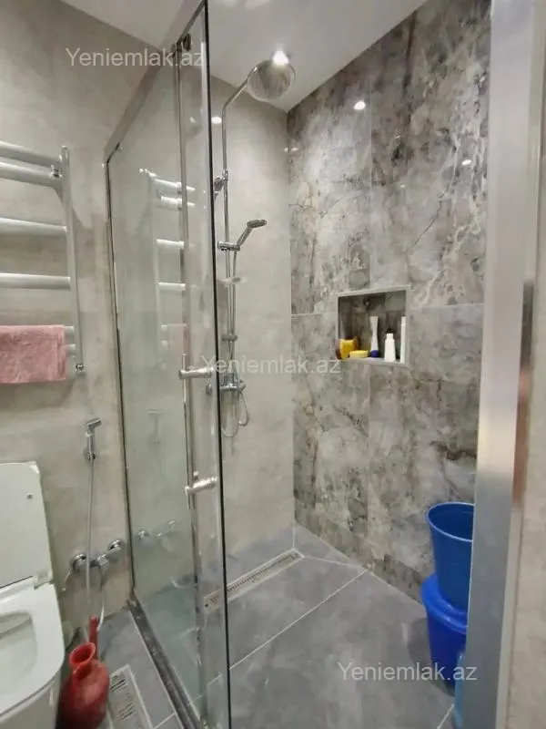 Satılır 4 otaqlı köhnə tikili 88 m²