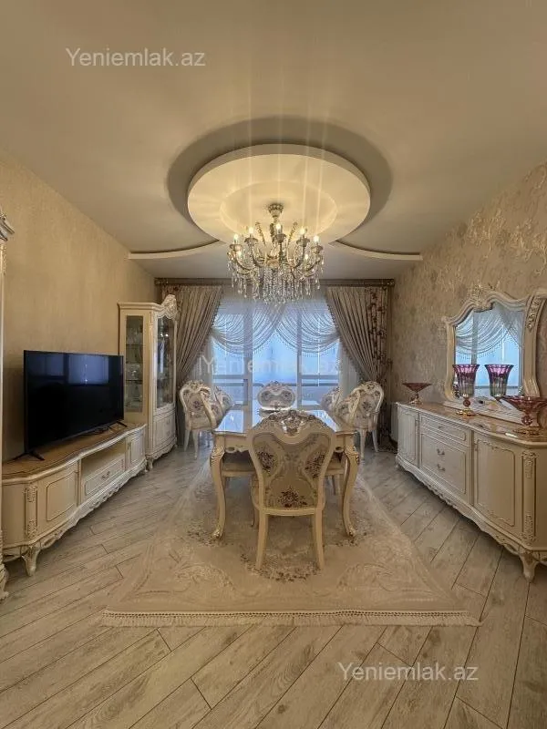 Satılır 4 otaqlı yeni tikili 150 m²