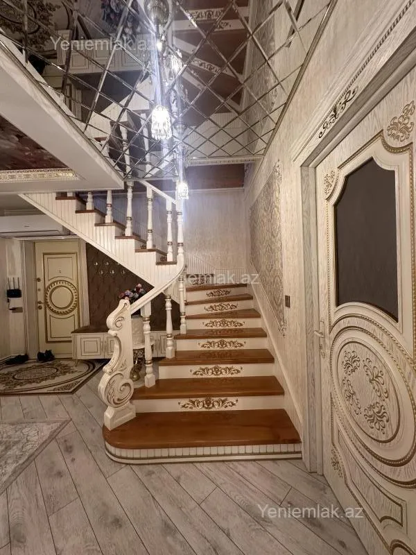Satılır 4 otaqlı yeni tikili 150 m²