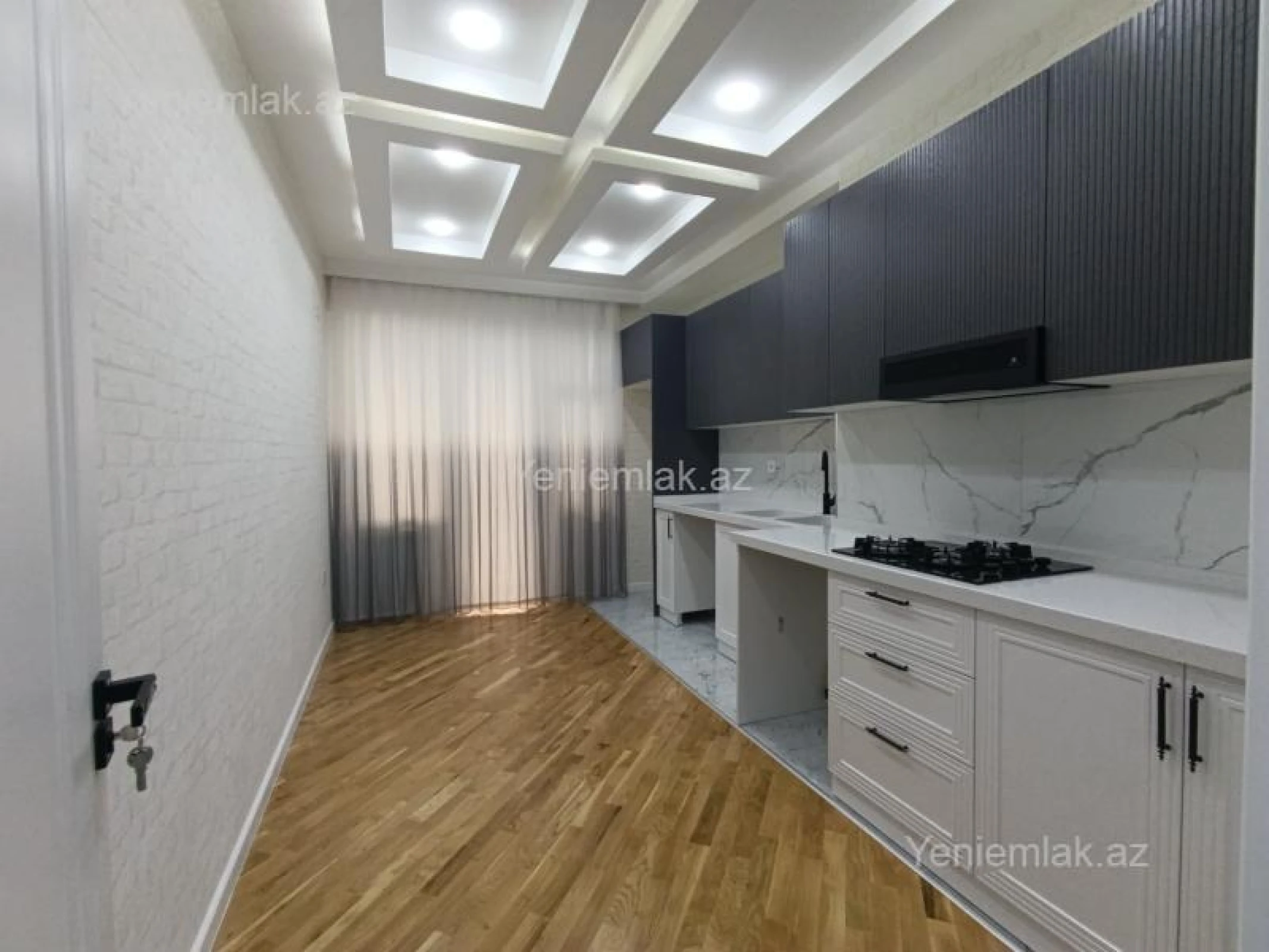 Satılır 4 otaqlı yeni tikili 155 m²