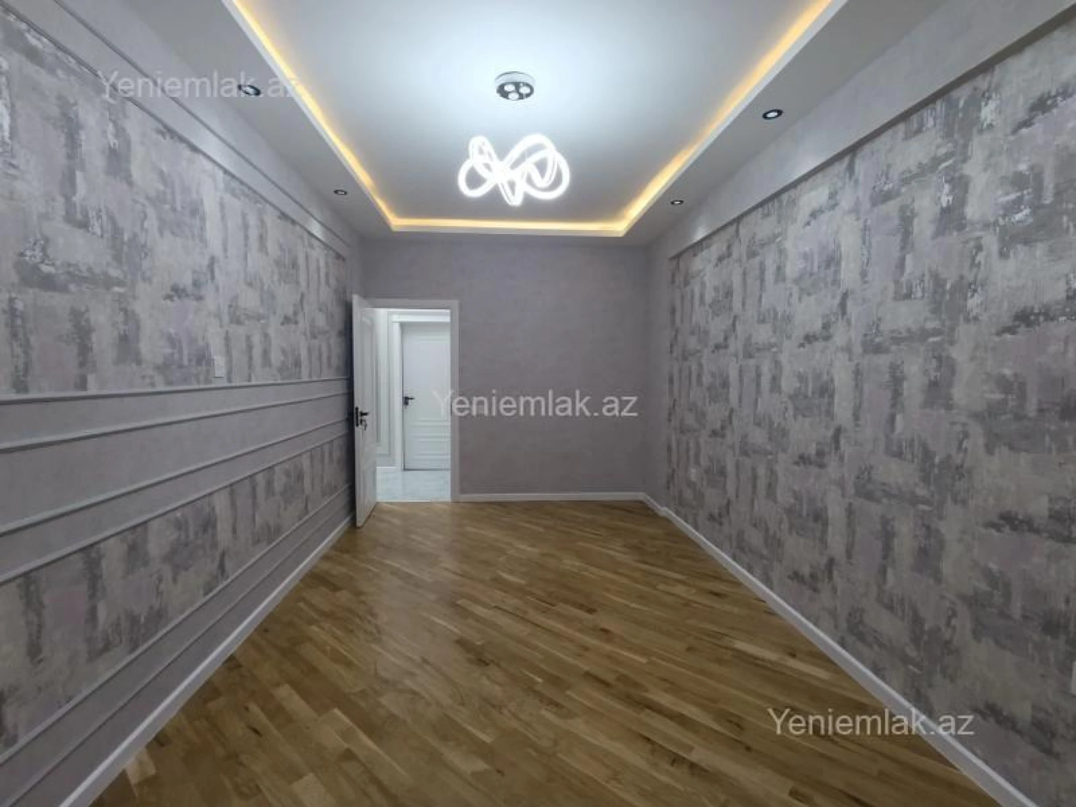 Satılır 4 otaqlı yeni tikili 155 m²