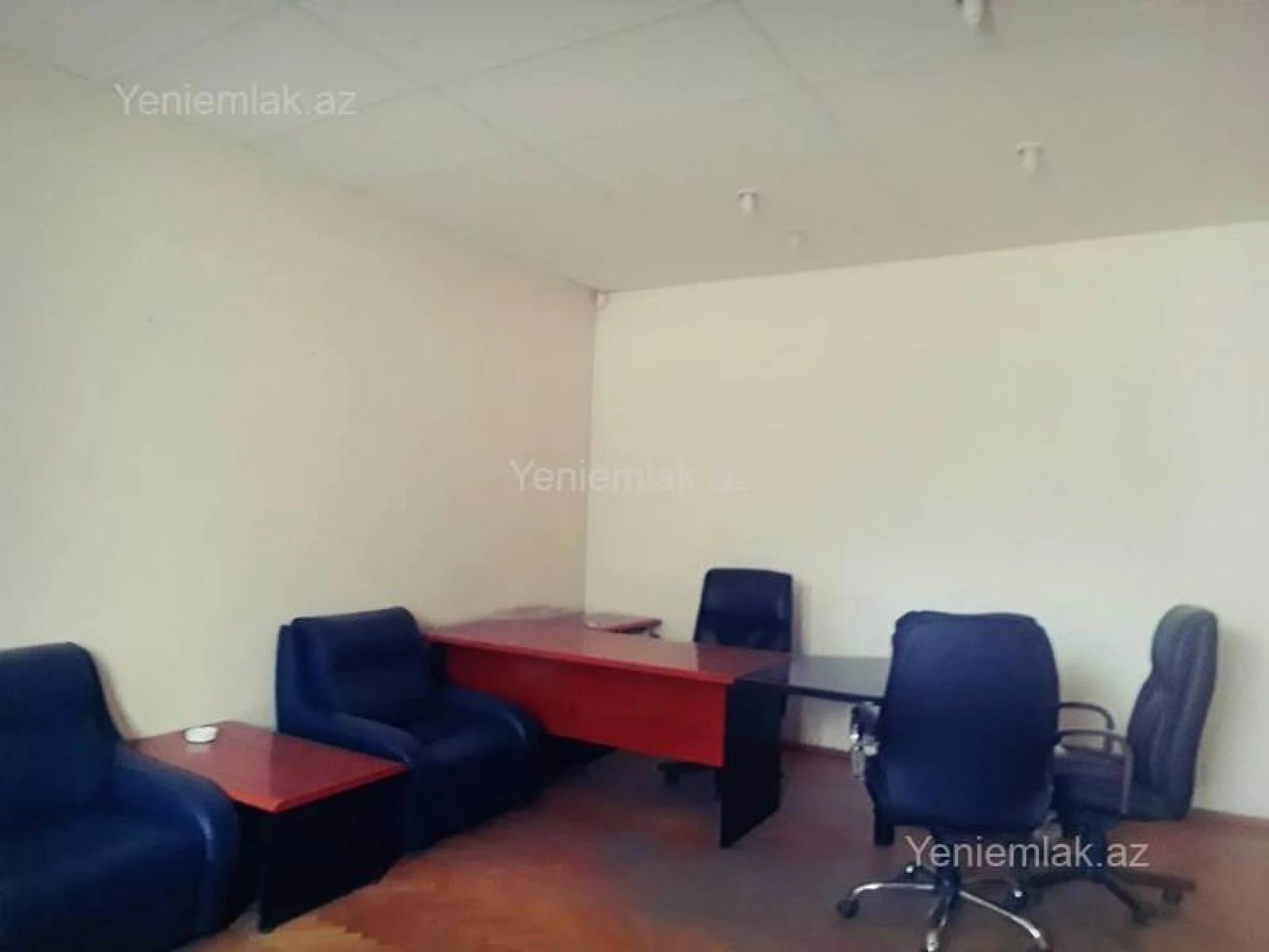 Satılır 15 otaqlı obyekt 650 m²