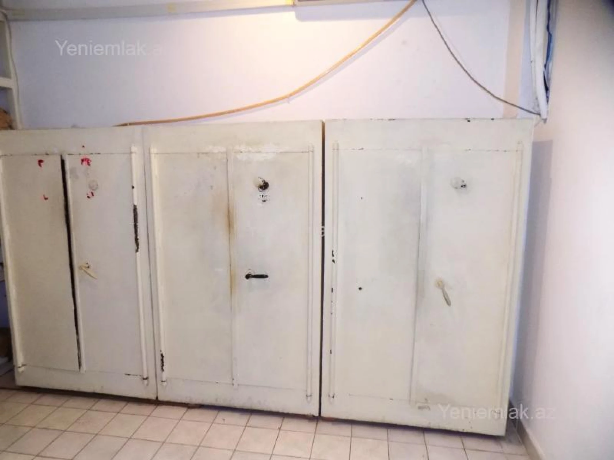 Satılır 15 otaqlı obyekt 650 m²