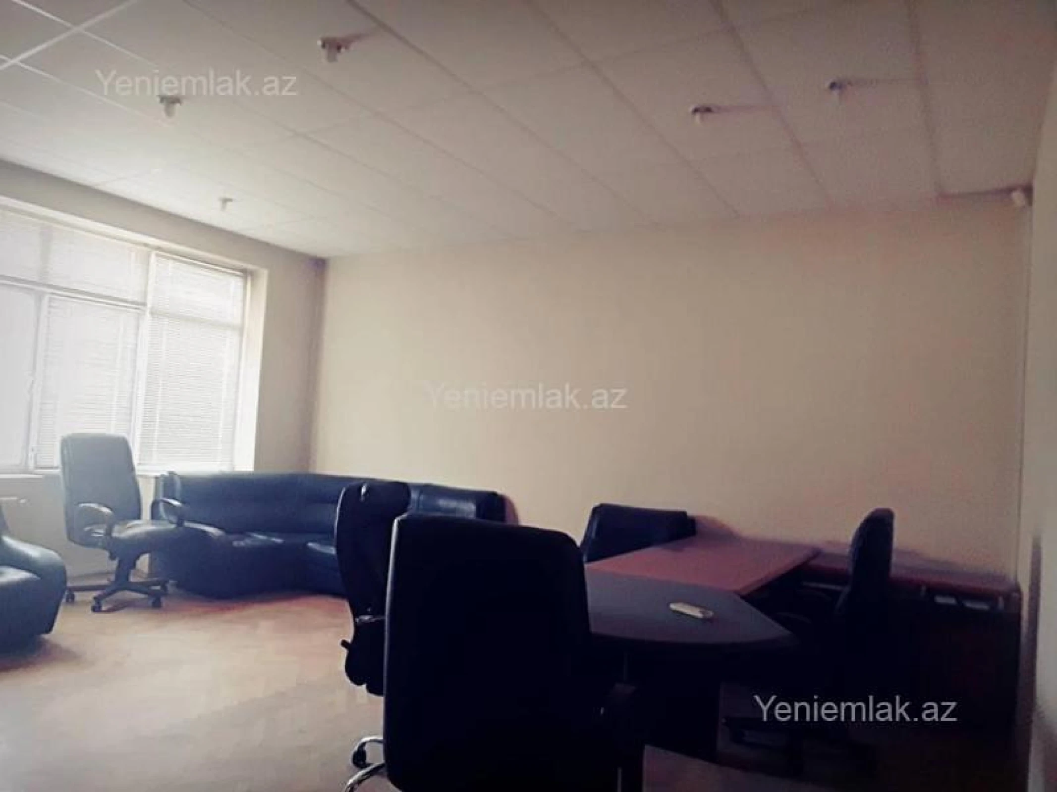 Satılır 15 otaqlı obyekt 650 m²