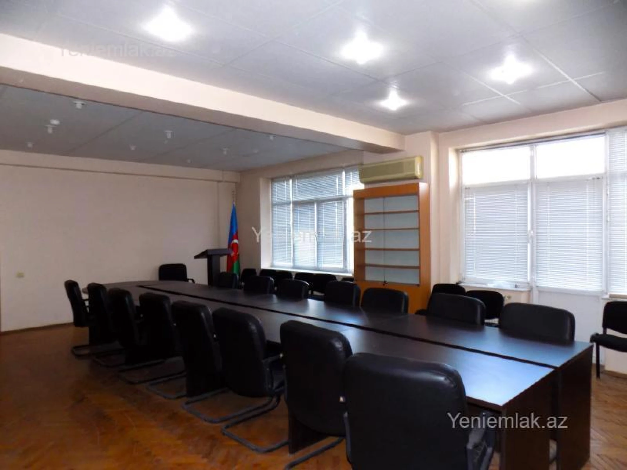 Satılır 15 otaqlı obyekt 650 m²