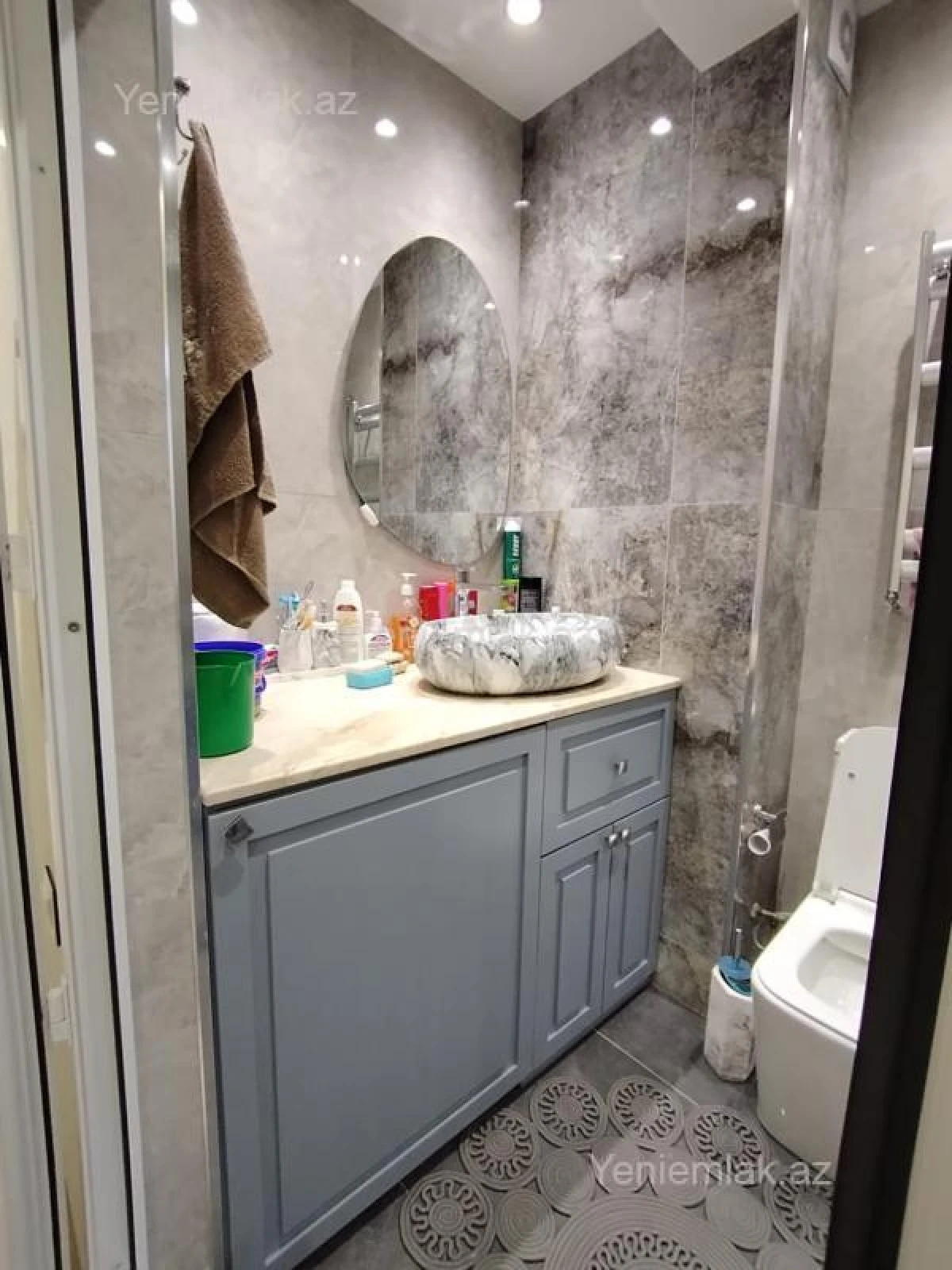 Satılır 4 otaqlı köhnə tikili 84 m²