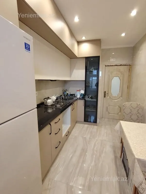 Satılır 4 otaqlı köhnə tikili 84 m²