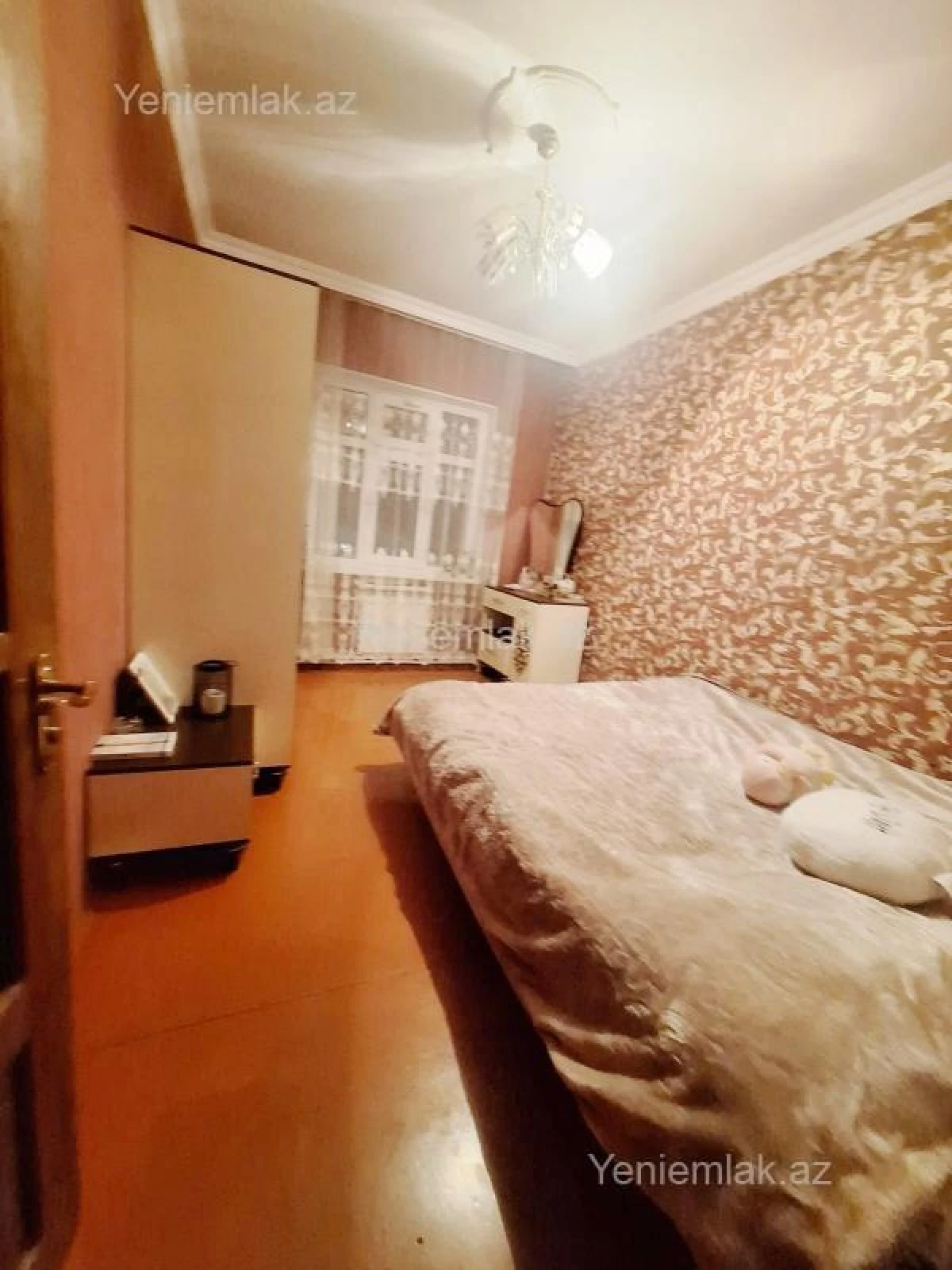 Satılır 5 otaqlı köhnə tikili 130 m²