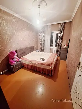 Satılır 5 otaqlı köhnə tikili 130 m²