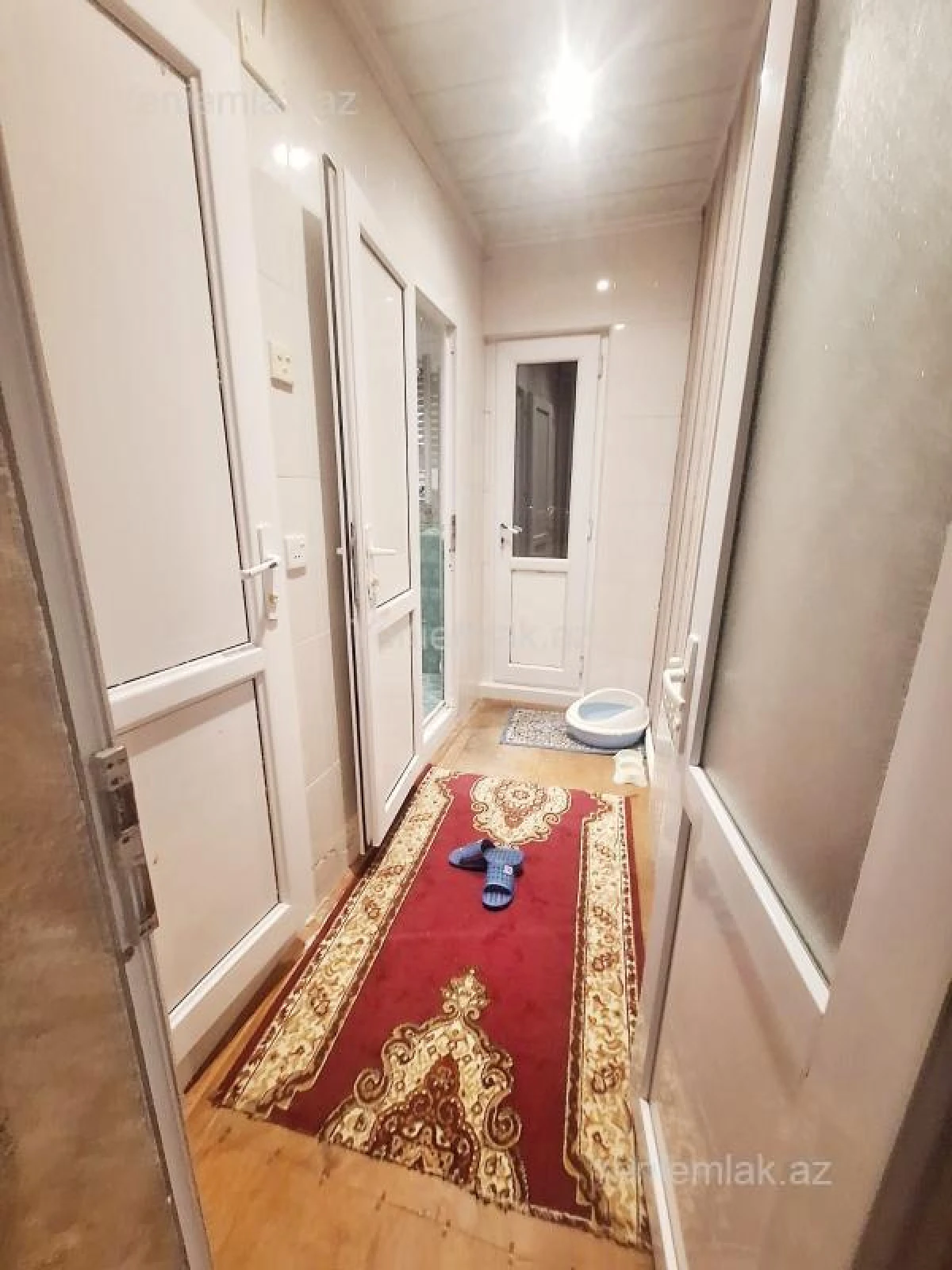 Satılır 5 otaqlı köhnə tikili 130 m²