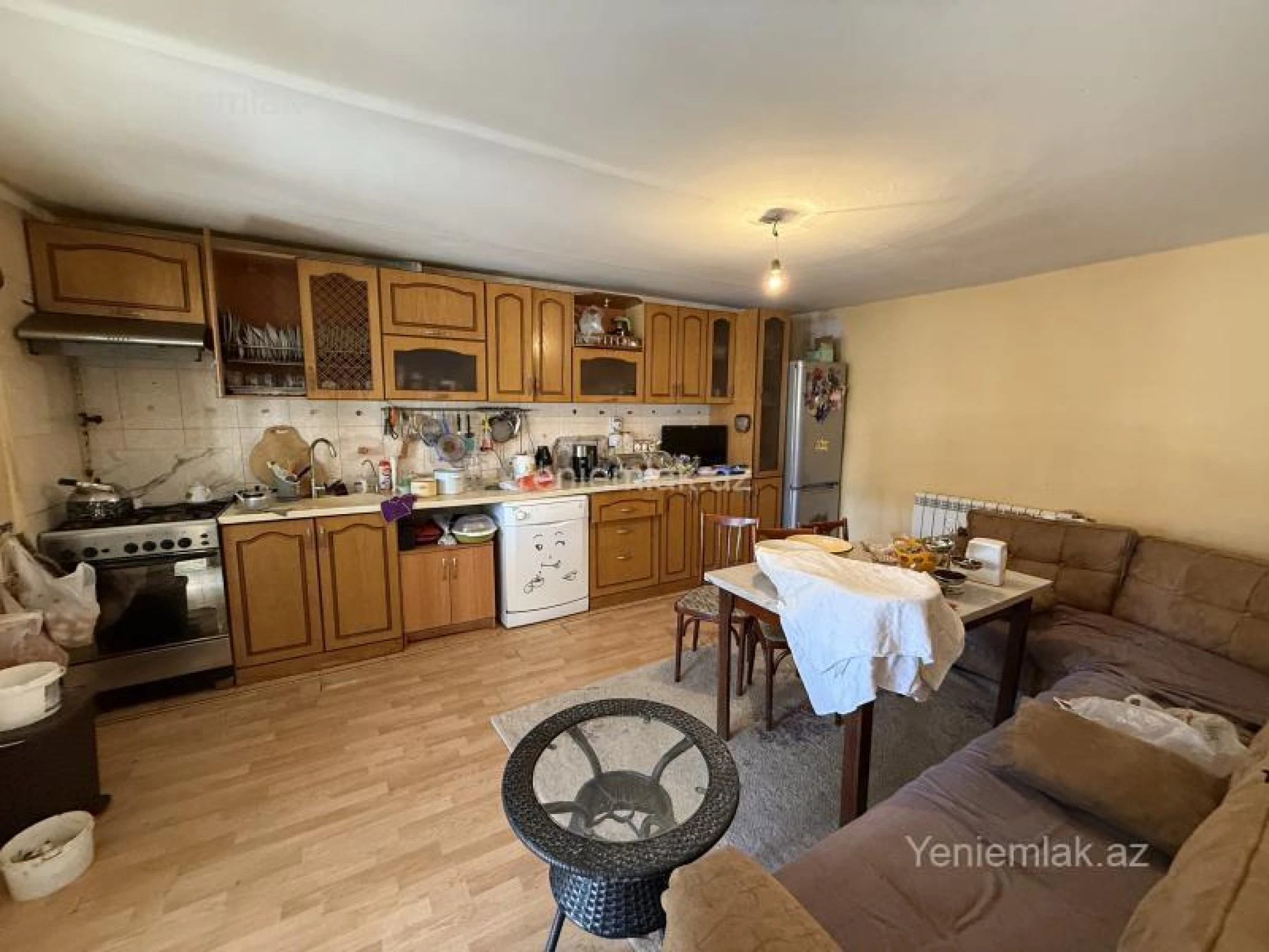 Satılır 5 otaqlı həyət evi 250 m²