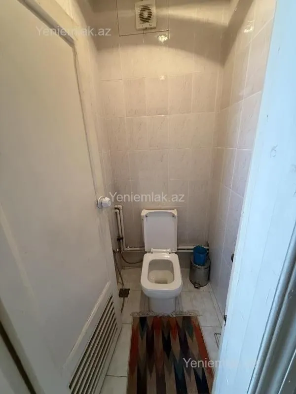 Satılır 5 otaqlı həyət evi 250 m²