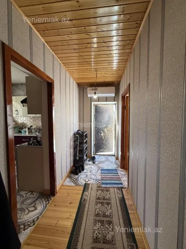 Satılır 6 otaqlı həyət evi 200 m²