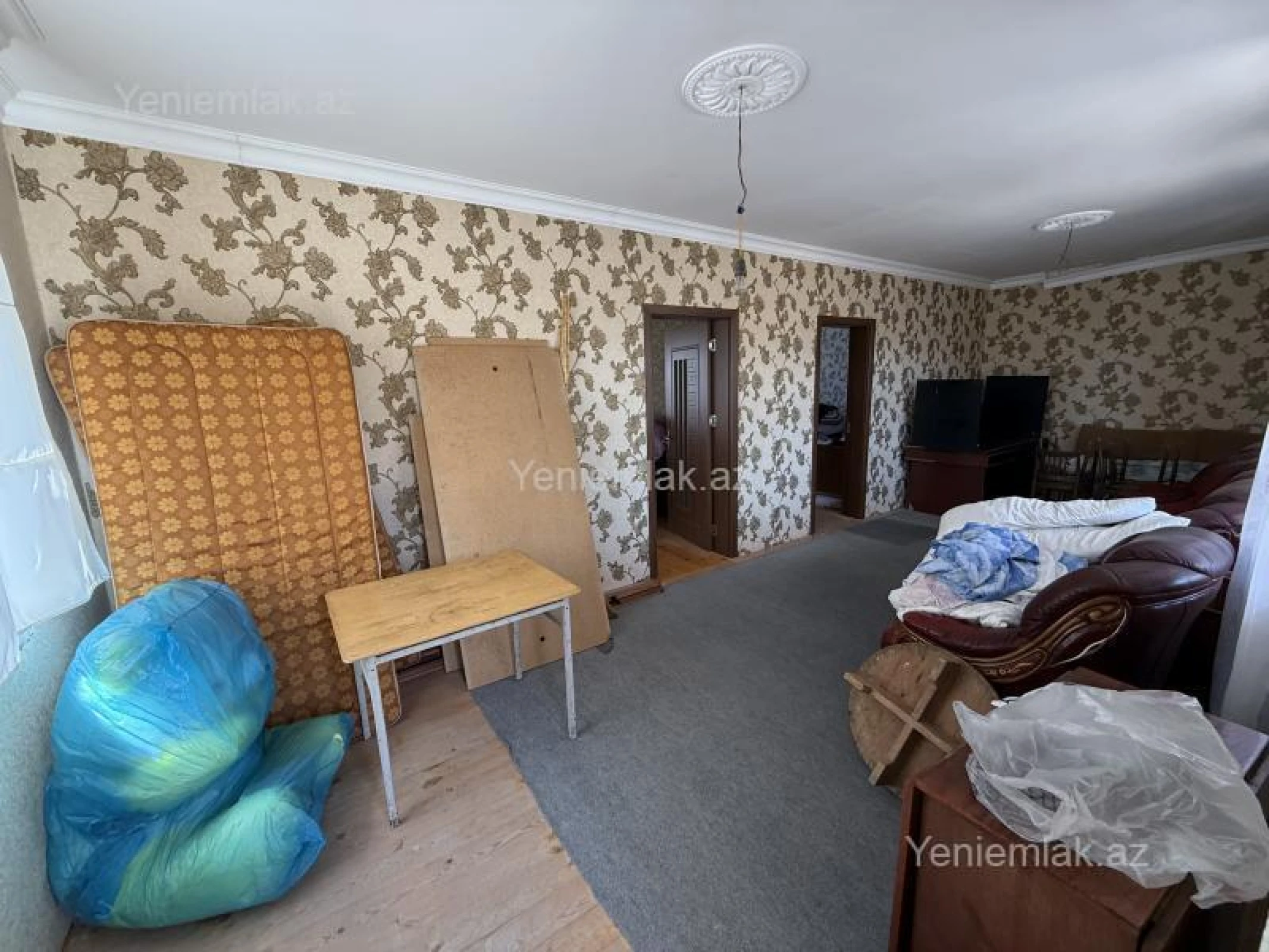 Satılır 6 otaqlı həyət evi 200 m²