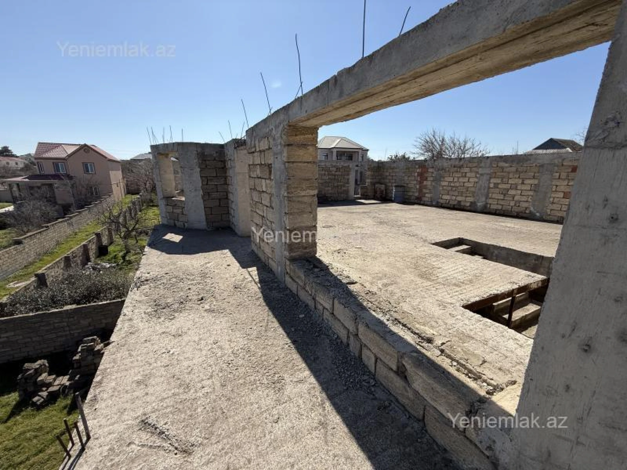 Satılır 4 otaqlı həyət evi 300 m²