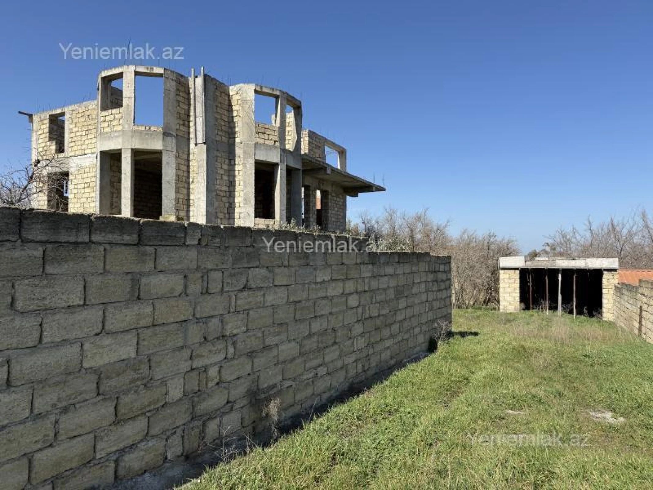 Satılır 4 otaqlı həyət evi 300 m²